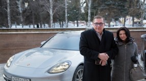 Porsche на открытии выставки Н. Сафронова 