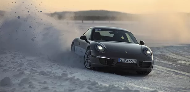 Новые полноприводные Porsche 911 Carrera 4 в Финляндии